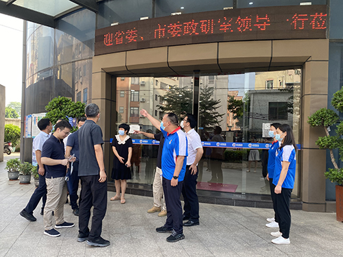 广东省委、东莞市委政研室领导一行莅临联昊通速递调研指导