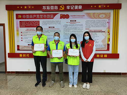 烈日下，联昊通速递凤岗、雁田分公司志愿者，好样的！