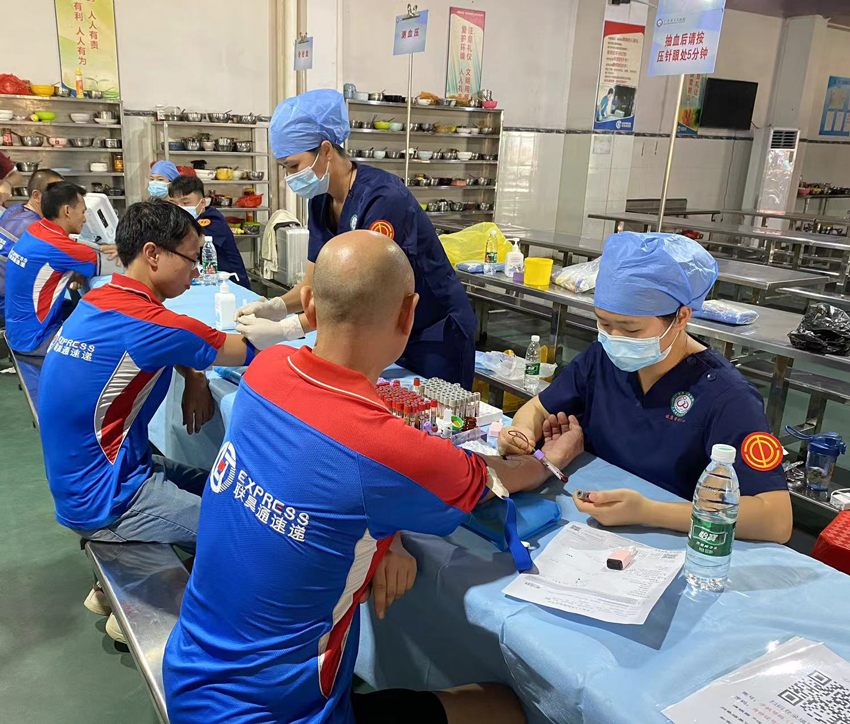 暖“蜂”康检，共创美好——联昊通党支部开展志愿服务，关爱快递行业一线工作者