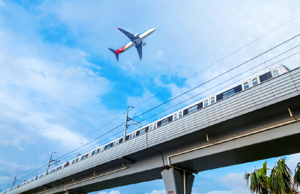 国家邮政局党组召开会议，强调2025年春运期间邮政快递业寄递服务保障工作